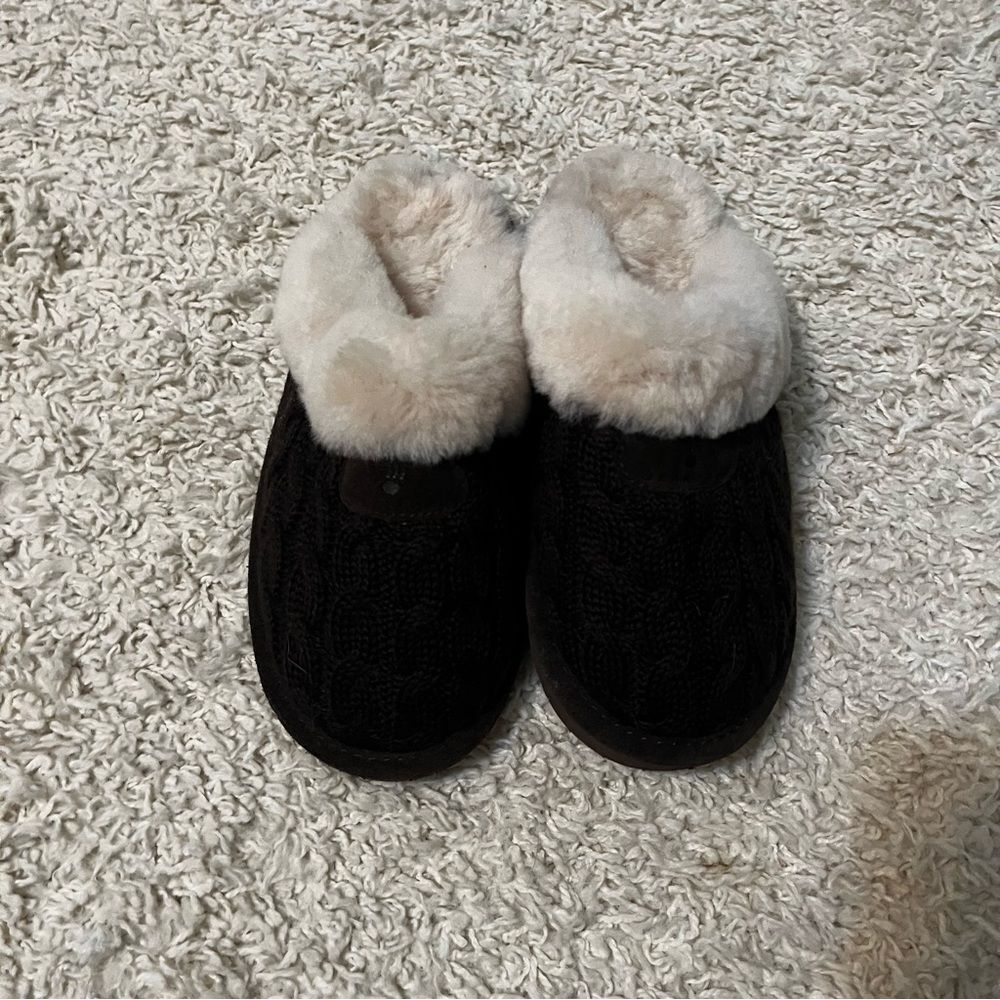 bearpaw brown slippers size 7